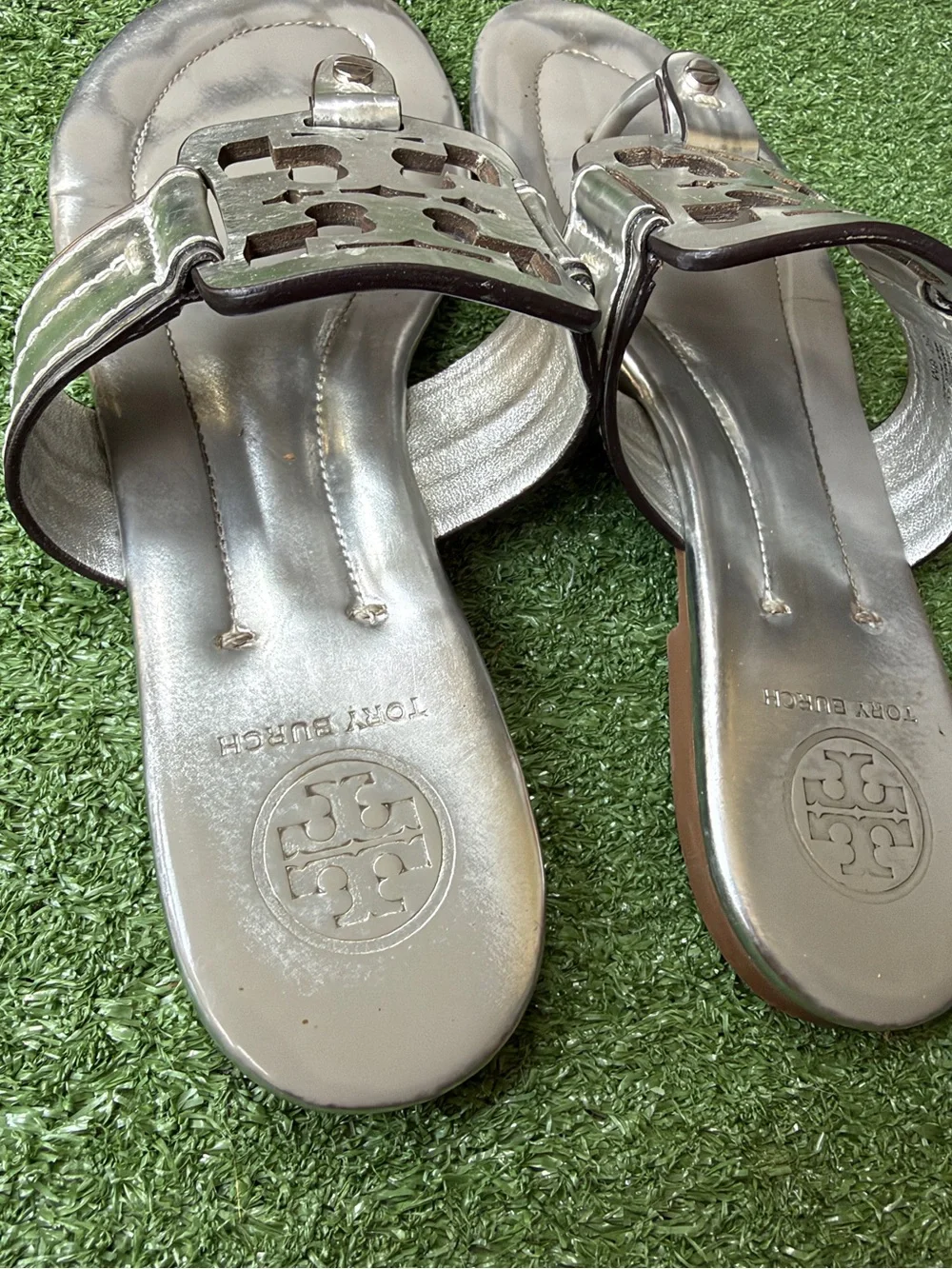 Tory Burch Silver Metallic Women’s Miller Thong Sandals